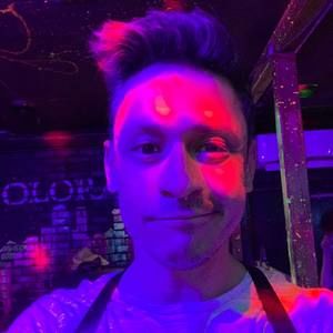 Meet your Posher, Justin